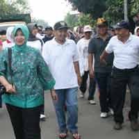 Arif Afandi Kampanyekan Jalan Sehat Bershalawat