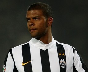 Melo Tak Tertarik Ganti Klub 