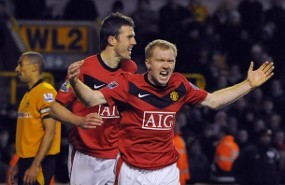 Scholes Antar MU ke Puncak Klasemen