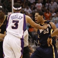 Diwarnai Keributan, Suns Tekuk Pacers