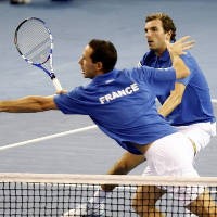 Tiga Tim ke Perempatfinal