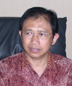  DPR Kirimkan Rekomendasi Century ke Presiden