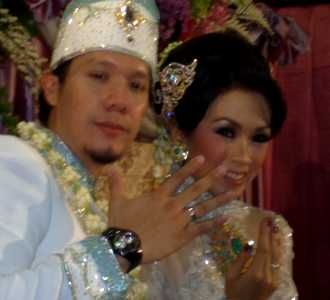 Melanie Putria-Angga Maliq Menikah