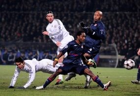 Tajamnya Tombak vs Kokohnya Perisai