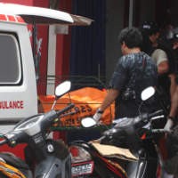  Tiga Anak-anak Juga Diamankan Densus dari Ruko Multiplus 