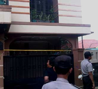 Rumah dr Fauzi Digaris Polisi