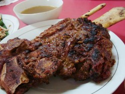 Hmm... Lezatnya Konro Bakar Si Raja