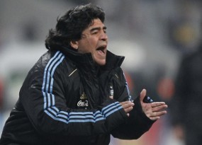 Tak Usah Incar Piala Dunia, Maradona