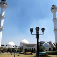 Tampak Kumuh dan Kotor, Pemkot akan Pagari Taman Alun-alun