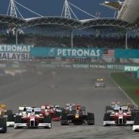 Sepang Pikir-pikir Soal Balapan Malam