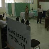 Jelang Tes Kesehatan, RSD Soewandhie Bersolek 