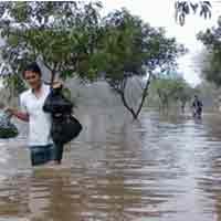 Ratusan Rumah di Kediri Terendam Banjir Setinggi 1 Meter
