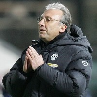 Isyarat Kontrak Baru untuk Zac