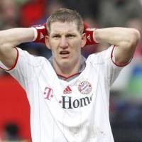 Schweinsteiger Tak Mau Bersua Raksasa