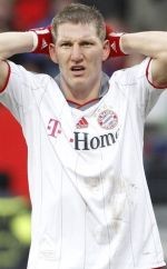 Schweinsteiger Tak Mau Bersua Raksasa