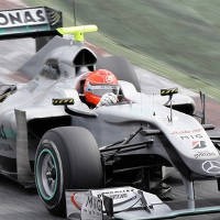 Usia Tak Halangi Schumi Menang