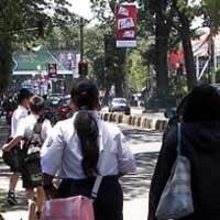 Kisah Lintang dari Marunda, Harus Jalan Kaki 15 Km ke Sekolah