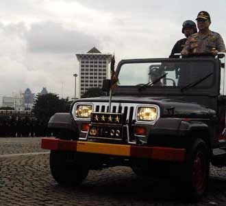 TNI-Polri Latihan Hadapi Teror TNI-Polri Latihan Hadapi Teror