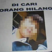 Terlihat Lelah, Mawar Tiba di Bandung