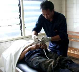 Tembok Ambruk, 1 Pekerja Tewas