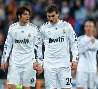 Bintang Tak Kuasa Melawan Kutukan