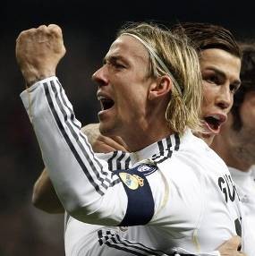 Guti Kritik Permainan Rekan Setimnya