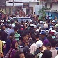 Ratusan Warga Antar Jenazah Dulmatin ke TPU
