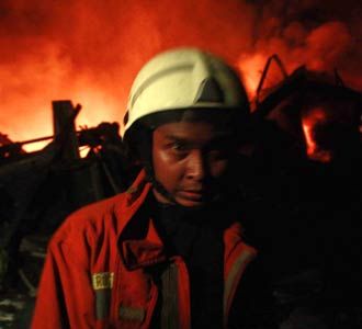 Pabrik Swallow Masih Membara