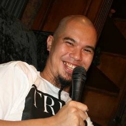 Ahmad Dhani Puji Vina Panduwinata Setinggi Langit 