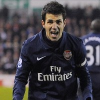 Cesc Rela Bermain dengan Pain Killer