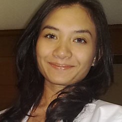 Ika Putri Kapok Tampil Seksi di Film