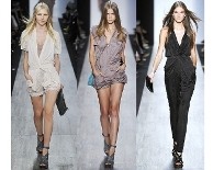 Menarik Perhatian dengan Jumpsuit