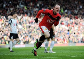 Rooney 2 Gol, MU Bekap Fulham