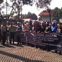 Kurang Awasi Hutan, Aliansi Putra Sunda Tuntut Kadishut Mundur