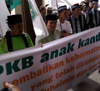 Belasan Orang Demo PBNU