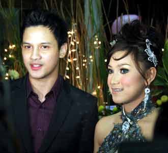 Lucky Perdana dan Calon Pacar