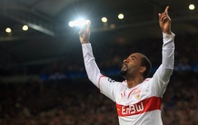 Cacau Tak Gentar di Nou Camp