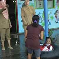 Banjir Ganggu Aktivitas Sekolah TK di Kediri 