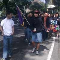 Siswa SMA Kartika Siliwangi 1 Beri Hadiah untuk Sopir Angkot