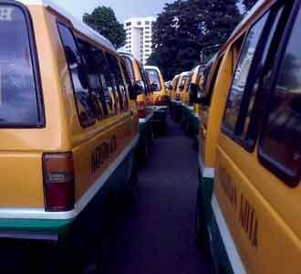 Sopir Angkot Demo DPRD Kota Bandung