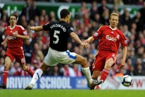 Old Trafford Merah Membara