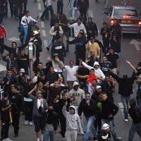 Suporter PSG Tewas oleh Sesamanya