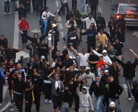 Suporter PSG Tewas oleh Sesamanya