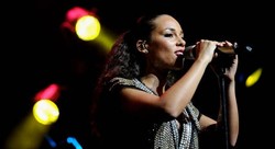 Konser Musik sebelum Piala Dunia 