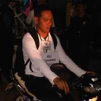 Dulmatin Tinggalkan Rumah Fauzi Sambil Bawa Ransel Hitam  