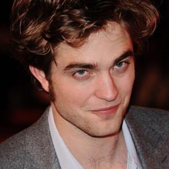 Robert Pattinson Punya Pacar Rahasia