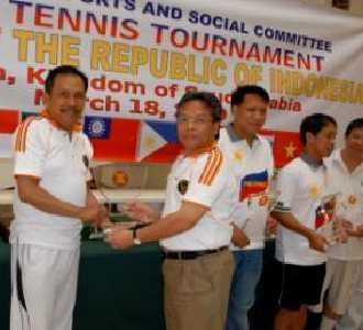 KBRI Riyadh Sapu Bersih Juara Tenis Meja