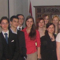 Duta Siswa SMA se-Ceko Minati Politik Luarnegeri RI