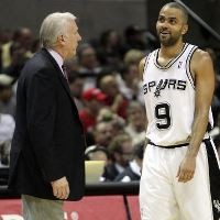Spurs Beri Popovich Rekor Poin
