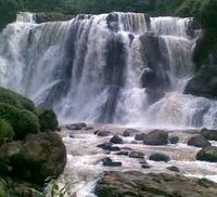 Keindahan Air Terjun Malela